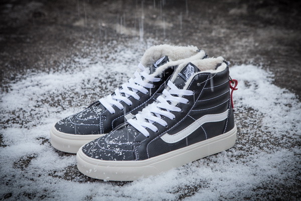 Vans High Top Shoes Lined with fur--012